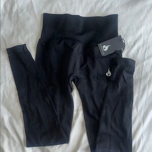 Ryderwear BBL leggings NWT